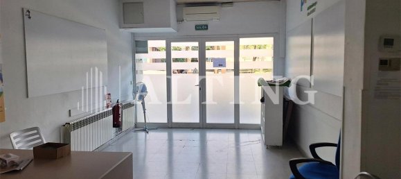 Gewerbliche Immobilie in Barcelona, Spain 107m², Nr. 146081 5