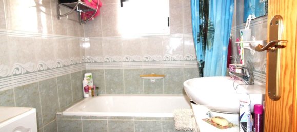 Apartamento de 3 dormitorios en Los Montesinos, Spain No. 182946 19