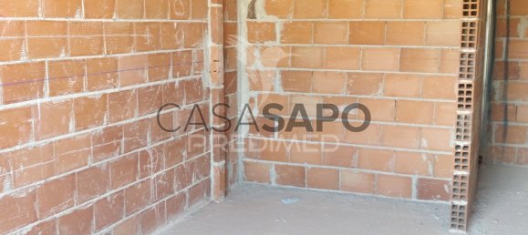 2 Schlafzimmer Doppelhaus in Corroios, Portugal, Nr. 238978 11