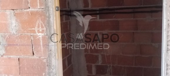 2 Schlafzimmer Doppelhaus in Corroios, Portugal, Nr. 238978 12