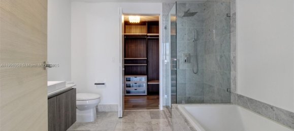 3 Schlafzimmer Gewerbliche Immobilien in Miami, USA, Nr. 614755 15