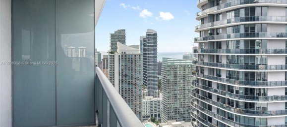 3 Schlafzimmer Gewerbliche Immobilien in Miami, USA, Nr. 614755 11