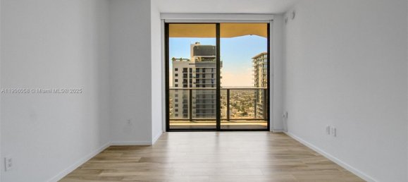 3 Schlafzimmer Gewerbliche Immobilien in Miami, USA, Nr. 614755 16