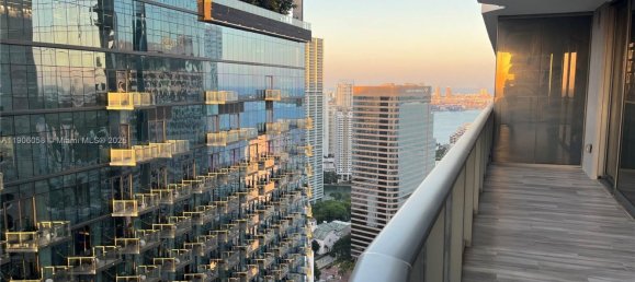 3 Schlafzimmer Gewerbliche Immobilien in Miami, USA, Nr. 614755 22