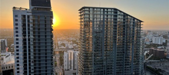 3 Schlafzimmer Gewerbliche Immobilien in Miami, USA, Nr. 614755 7