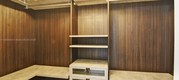 3 Schlafzimmer Gewerbliche Immobilien in Miami, USA, Nr. 614755 12