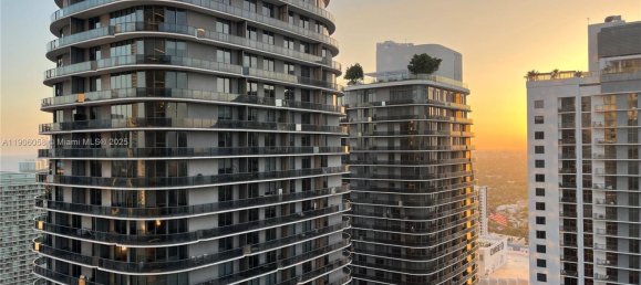 3 Schlafzimmer Gewerbliche Immobilien in Miami, USA, Nr. 614755 23