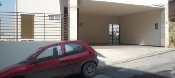 Casa de 3 dormitorios en Nuevo León, Mexico No. 170209 2