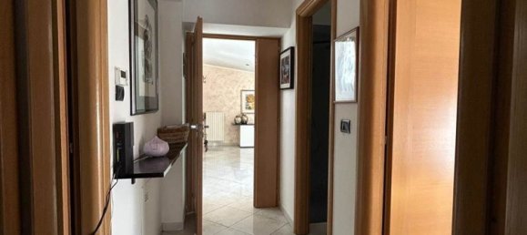 4 rooms Apartment in Pellezzano, Italy No. 31303 2