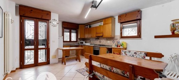 6 rooms House in Cesena, Italy No. 144873 18