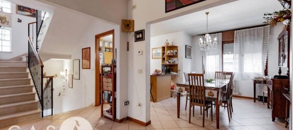 6 rooms House in Cesena, Italy No. 144873 5