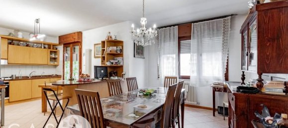 6 rooms House in Cesena, Italy No. 144873 10