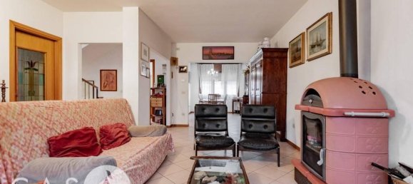 6 rooms House in Cesena, Italy No. 144873 7