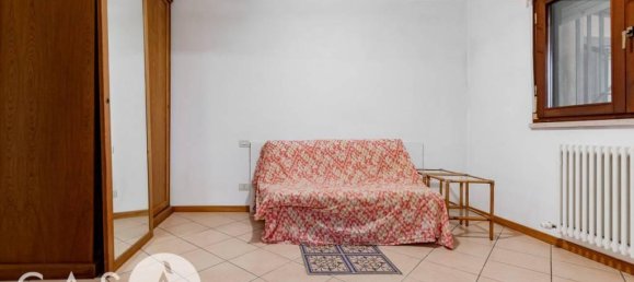 6 rooms House in Cesena, Italy No. 144873 19