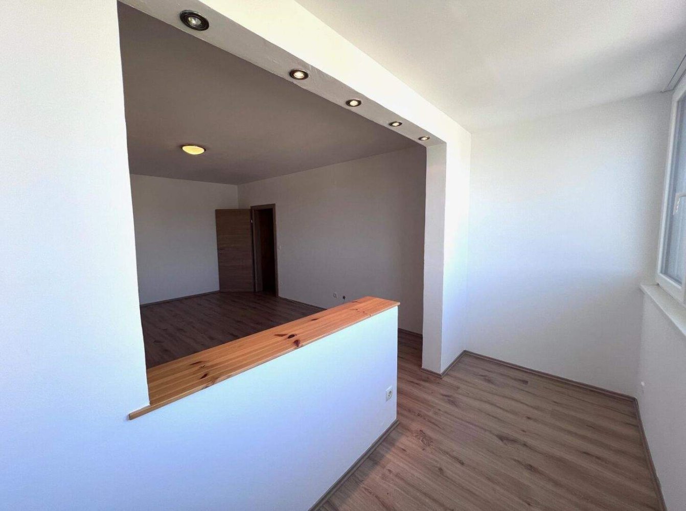 3-salle Appartement à Baden, Austria No. 201948