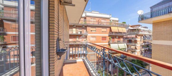 2 Schlafzimmer Wohnung in Rome, Italy, Nr. 356961 25