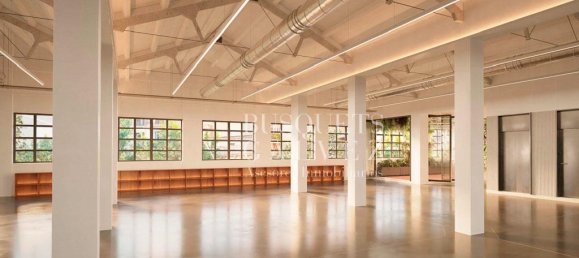 Edificio en Sant Martí, Spain 2487 m² No. 88288 2