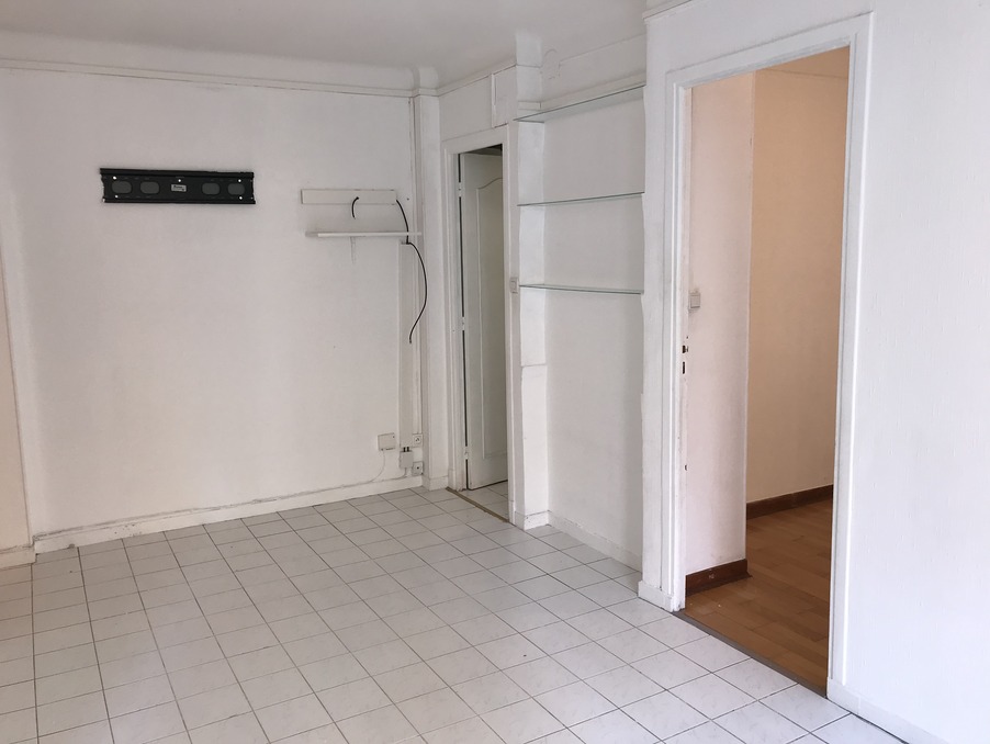 Apartamento de 2 habitaciónes en Nice, France No. 350163