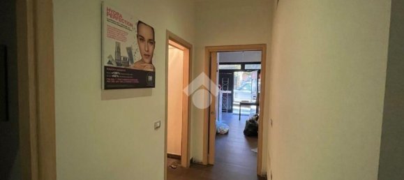 100m² Commercial property in Genzano di Roma, Italy No. 172508 7