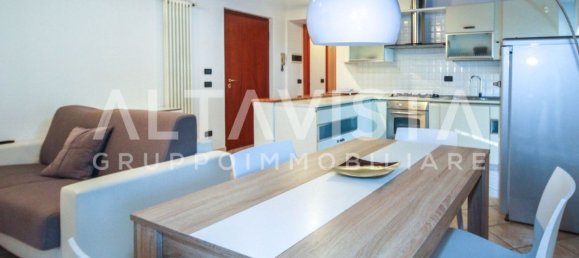 Квартира с 3 комнатами в Бедиццоле, Италия № 311842 4