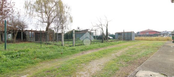 2-salle Appartement à Fossalta di Portogruaro, Italy No. 168059 11