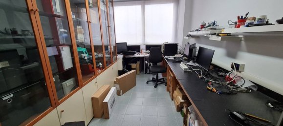 74m² Office in Ravenna, Italy No. 261176 11