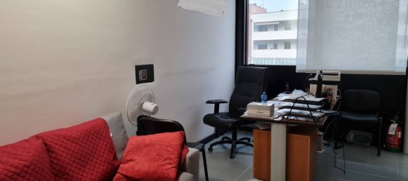 74m² Office in Ravenna, Italy No. 261176 9