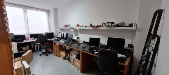74m² Office in Ravenna, Italy No. 261176 7