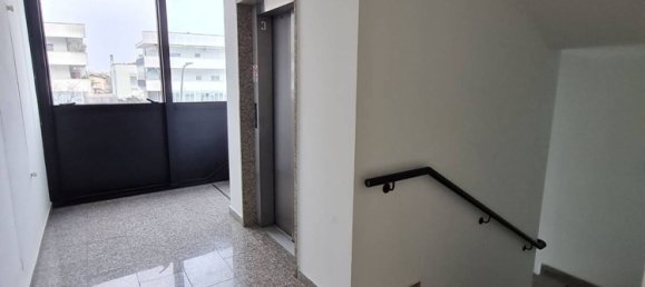 74m² Office in Ravenna, Italy No. 261176 15