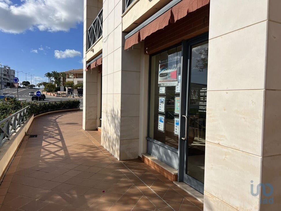 52m² Commercial property in Albufeira, Portugal No. 265329