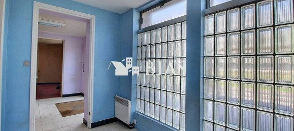 Escritório em Le Petit-Quevilly, France 285 m² N.º 362183 6