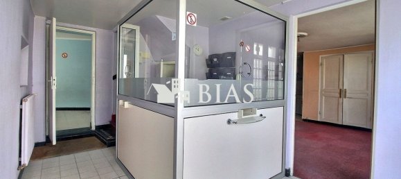 Escritório em Le Petit-Quevilly, France 285 m² N.º 362183 4