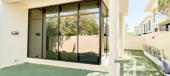 Villa T3 em DAMAC Hills (Akoya by DAMAC), UAE N.º 95988 9