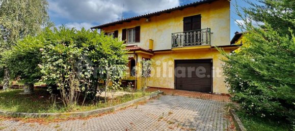 4 bedrooms Apartment in Salmour, Italy No. 281900 16