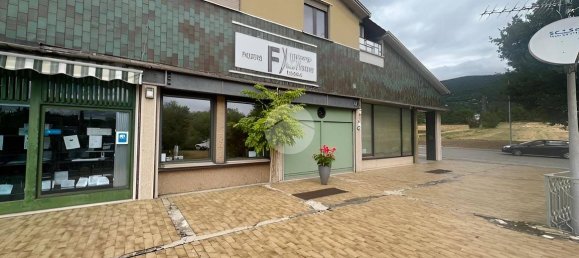 Propriété commerciale à Terni, Italy 120m² No. 267709 3