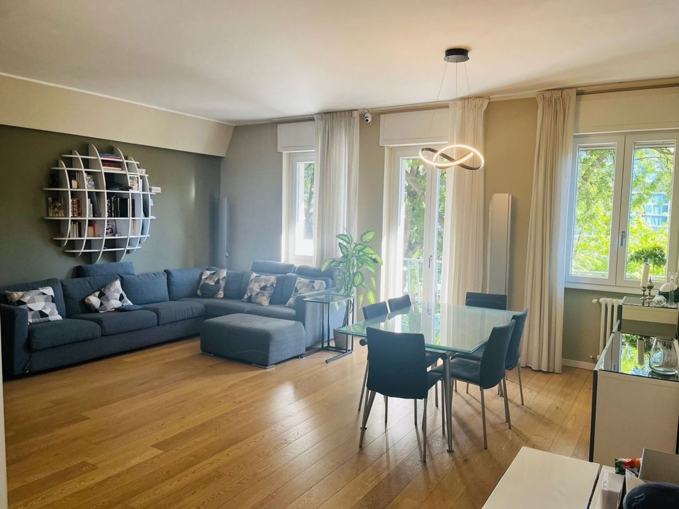 4-Zimmer Wohnung in Milan, Italy, Nr. 336964