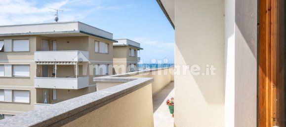Apartamento de 2 dormitorios en Rosignano Marittimo, Italy No. 262596 12