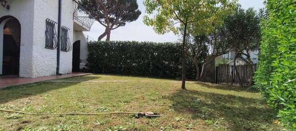 3 bedrooms Villa in Fondi, Italy No. 337032 8