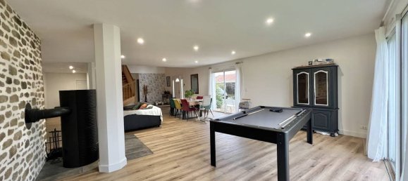 5 bedrooms House in Orvault, France No. 201971 3