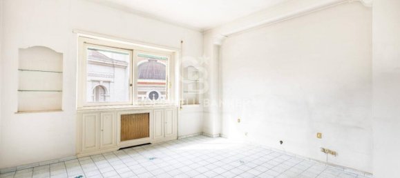 3 bedrooms Apartment in Rome, Italy No. 53111 12