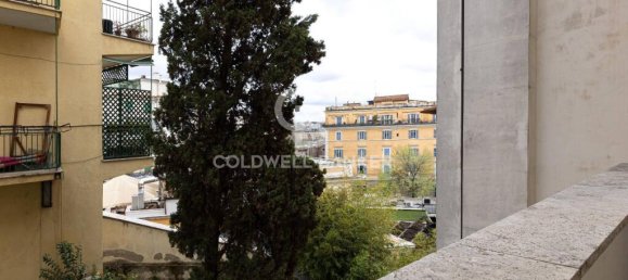 3 bedrooms Apartment in Rome, Italy No. 53111 21