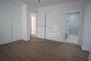 3 Schlafzimmer Haus in Seixal, Portugal, Nr. 335330