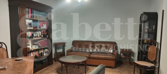 1-Zimmer Büro in Tagliacozzo, Italy, Nr. 289029 2