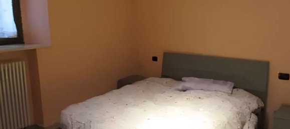 Квартира с 2 комнатами в Варци, Италия № 109448 4