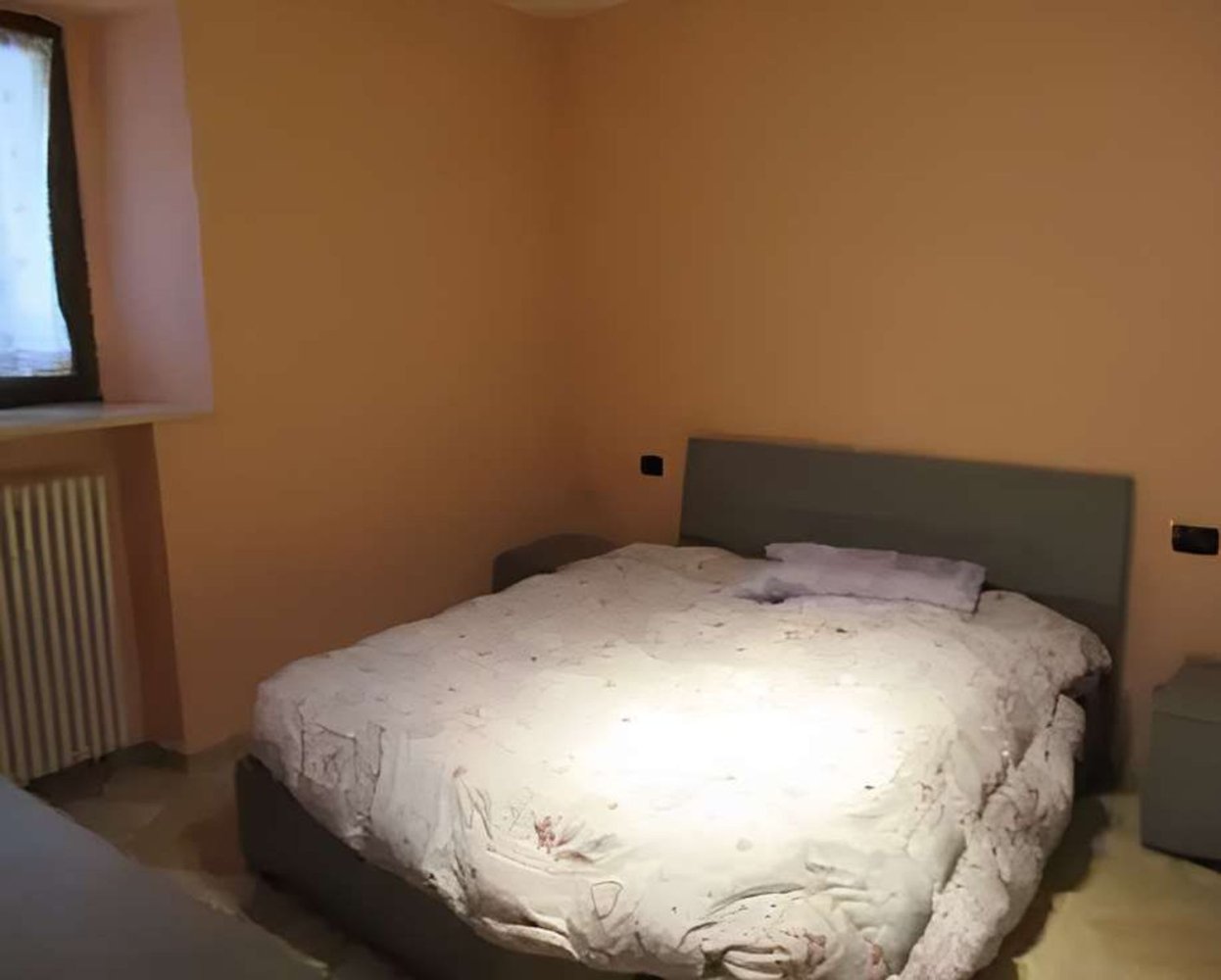 Квартира с 2 комнатами в Варци, Италия № 109448