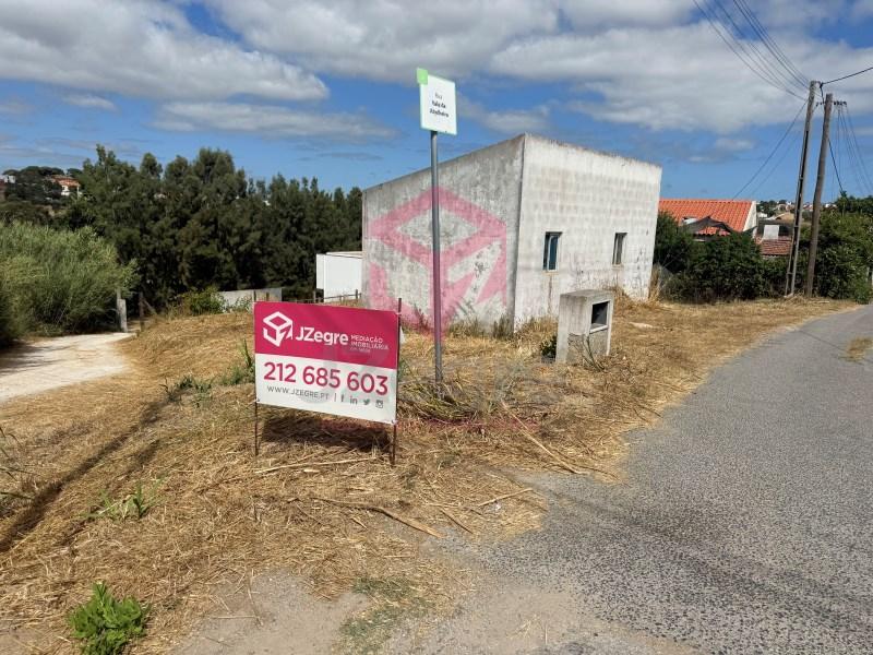 570m² Land in Sesimbra, Portugal No. 334398