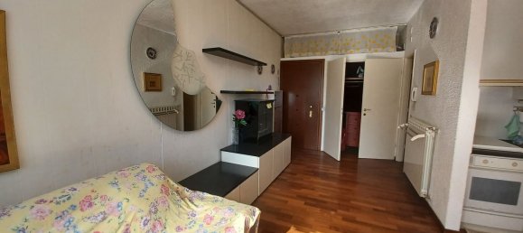 Estudio en Trezzano sul Naviglio, Italy No. 318506 26