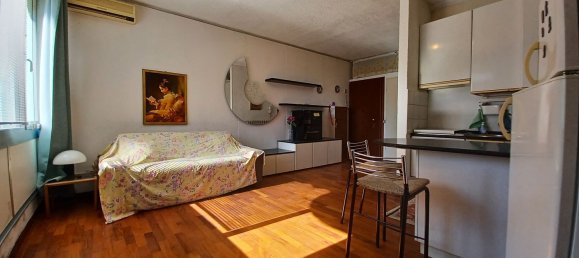 Estudio en Trezzano sul Naviglio, Italy No. 318506 2