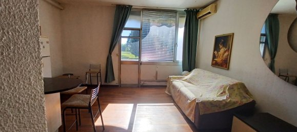 Estudio en Trezzano sul Naviglio, Italy No. 318506 21
