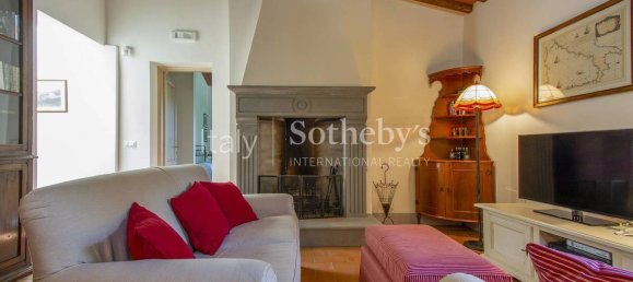 6 bedrooms House in Palaia, Italy No. 56868 9